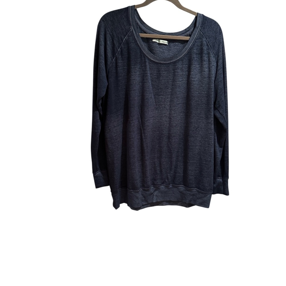 Maurices Navy Blue long sleeved very light weight sweatshirt Size XL.
